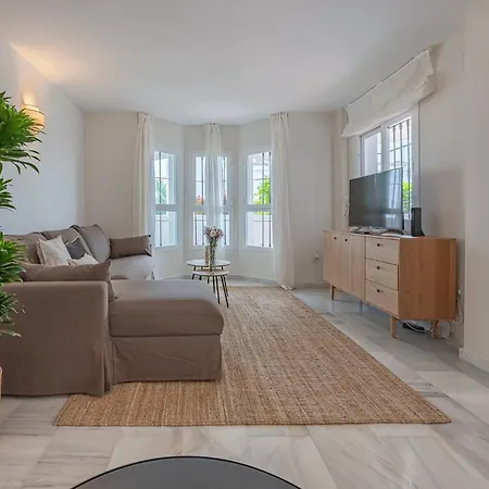 Marvellous 3 Bedroom Flat With Pool And Terrace 아파트