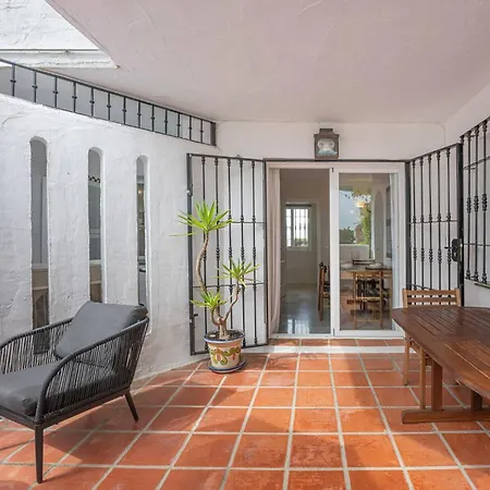 Marvellous 3 Bedroom Flat With Pool And Terrace Apartamento *