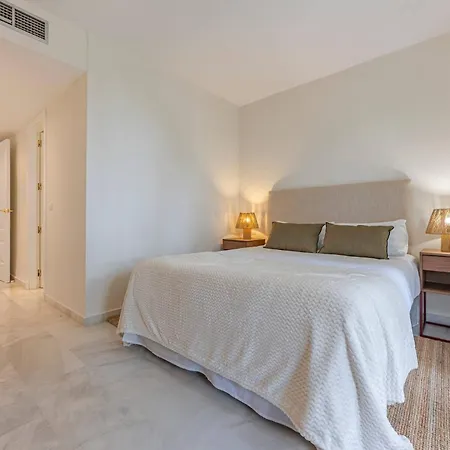 Apartamento Marvellous 3 Bedroom Flat With Pool And Terrace Marbella