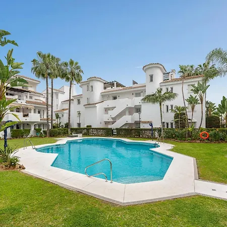 Marvellous 3 Bedroom Flat With Pool And Terrace Apartamento *