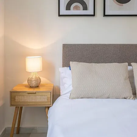 Marvellous 3 Bedroom Flat With Pool And Terrace Appartement *