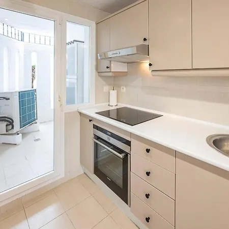 Marvellous 3 Bedroom Flat With Pool And Terrace דירה *