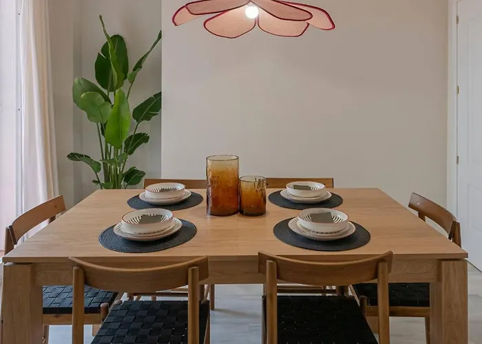 Marvellous 3 Bedroom Flat With Pool And Terrace アパート マルベーリャ