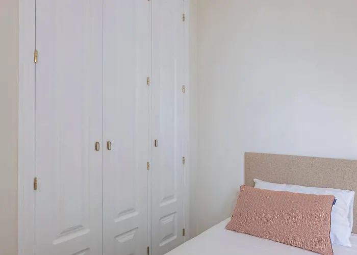 Marvellous 3 Bedroom Flat With Pool And Terrace アパート マルベーリャ