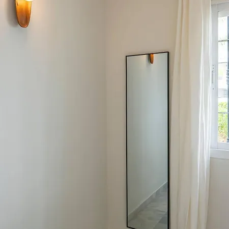 Апартаменты Marvellous 3 Bedroom Flat With Pool And Terrace Марбелья