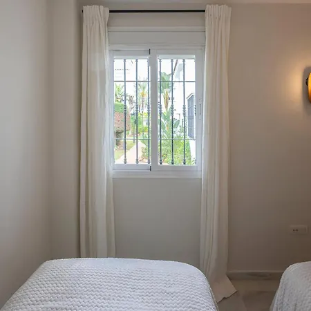 Marvellous 3 Bedroom Flat With Pool And Terrace Apartment Marbella