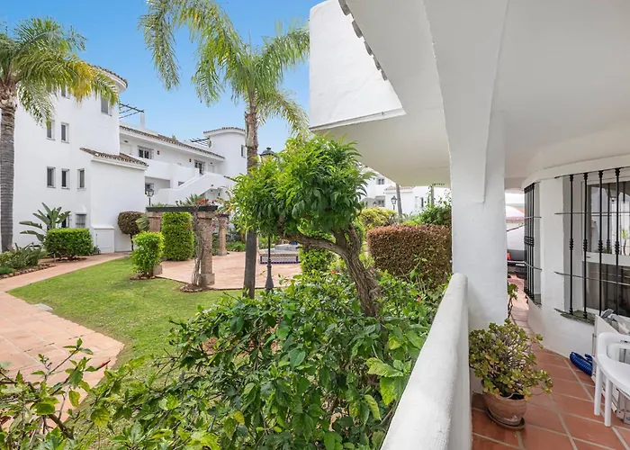 Marvellous 3 Bedroom Flat With Pool And Terrace *